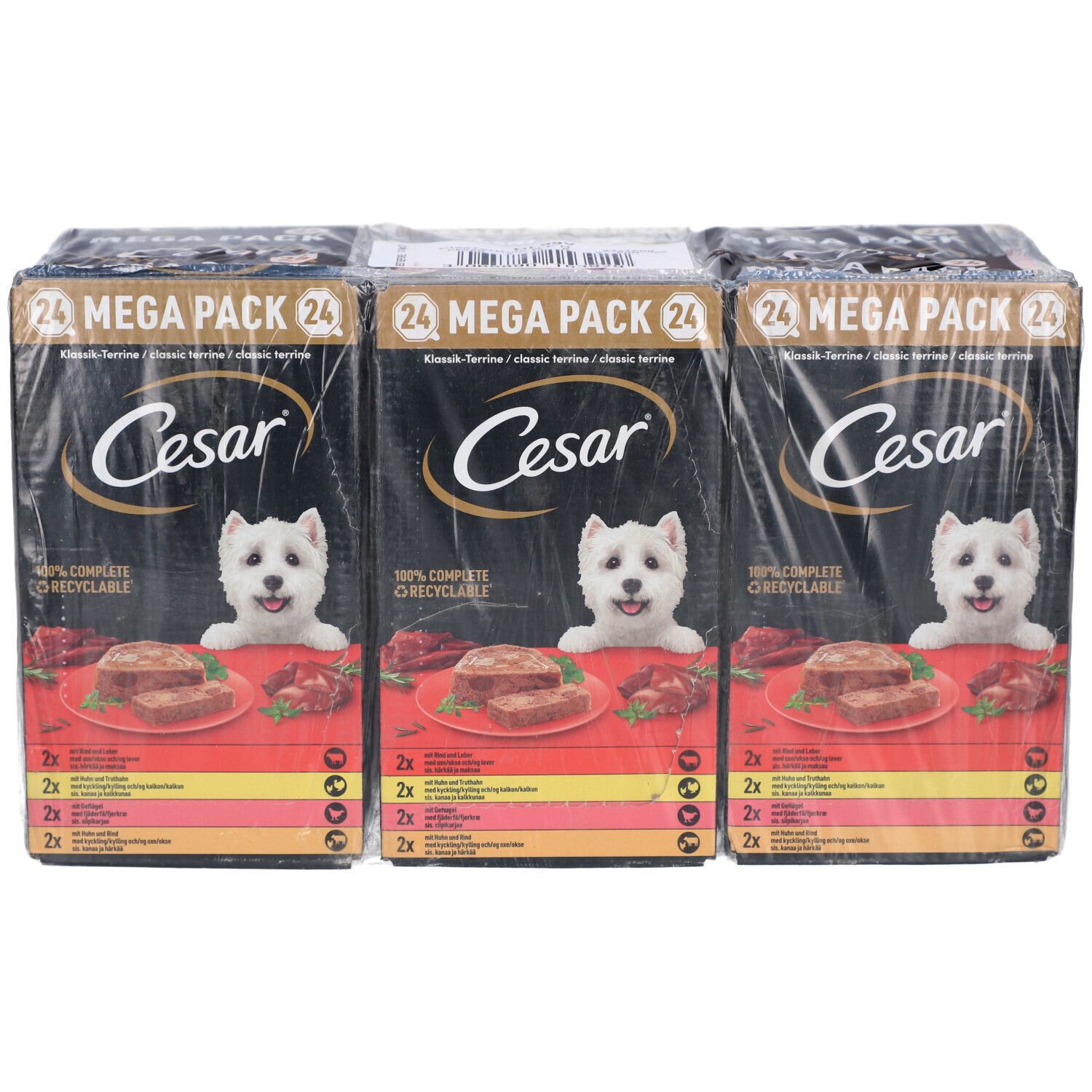 Trois paquets de pâté Cesar Classic. Emballage noir avec chien, image du produit et texte. Mega Pack 24.