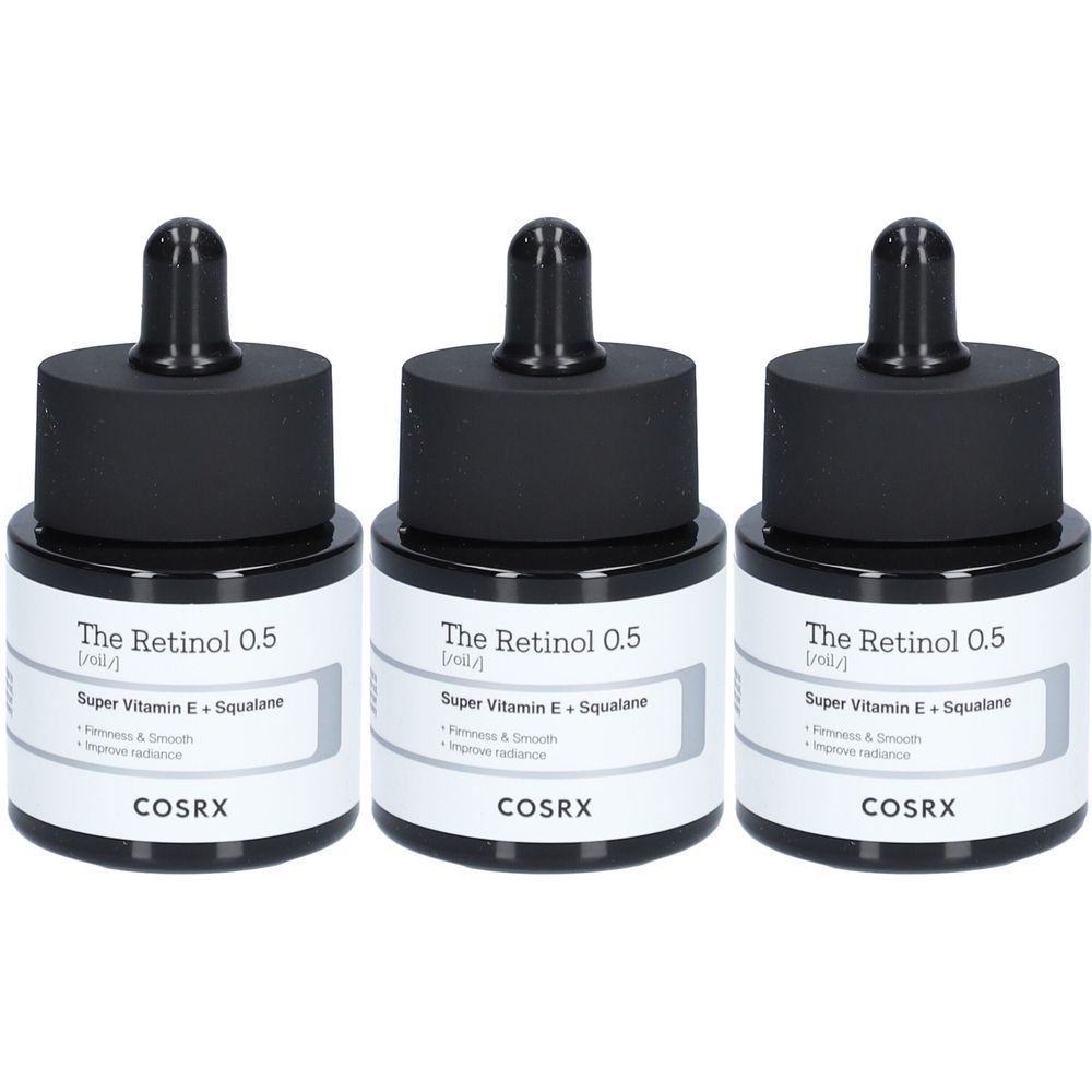 Drei Flaschen mit schwarzem Deckel und Etikett. Aufschrift: The Retinol 0.5, Super Vitamin E + Squalane, COSRX.