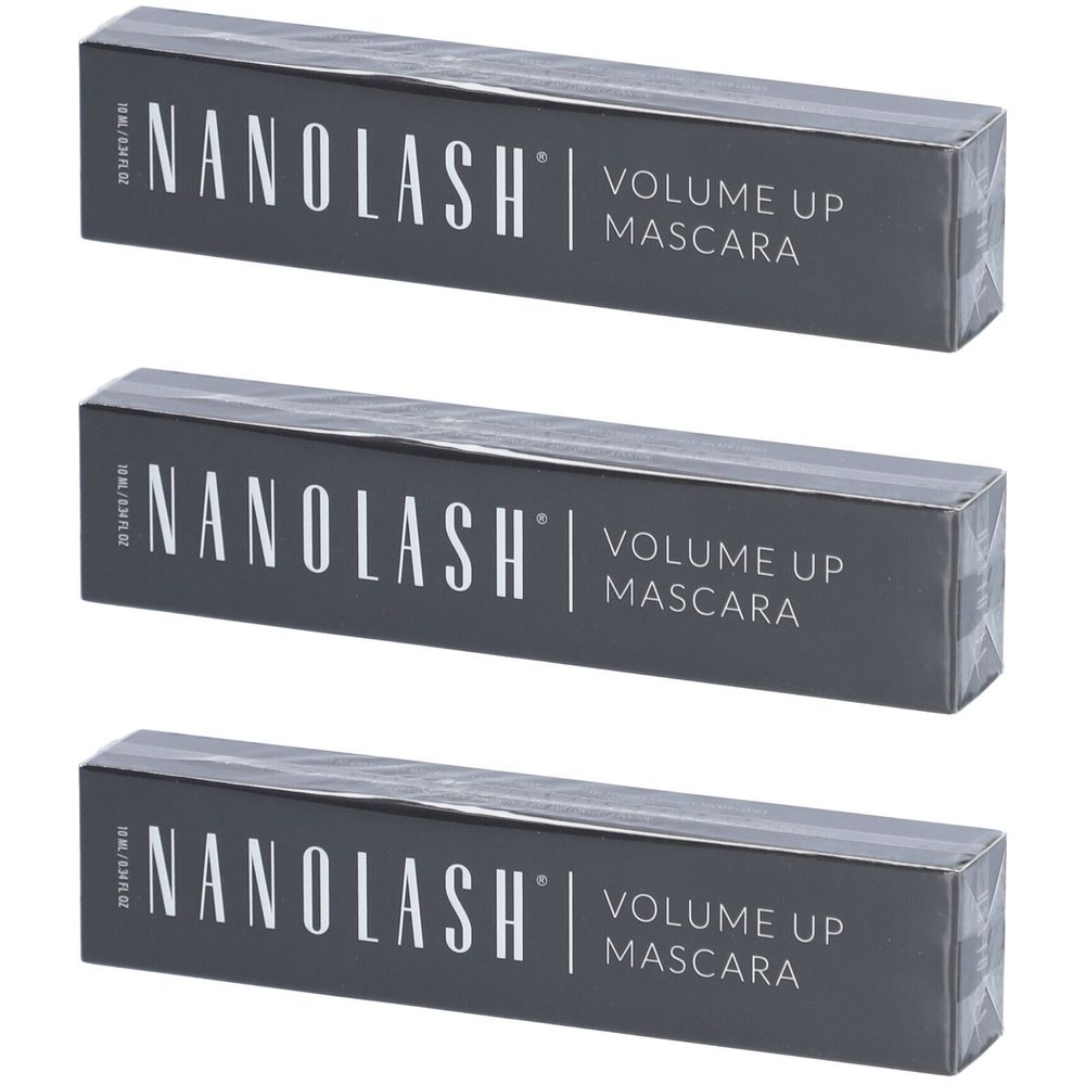 Drei graue Kartons mit der Aufschrift NANOLASH Volume Up Mascara. Die Verpackungen sind rechteckig.