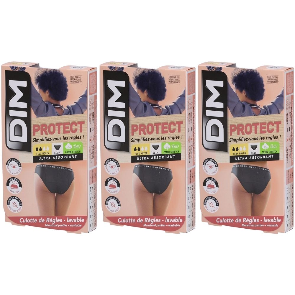 Trois boîtes de slips menstruels DIM Protect. Chaque boîte montre un slip, avec les mots "PROTECT" et "ULTRA ABSORBANT".