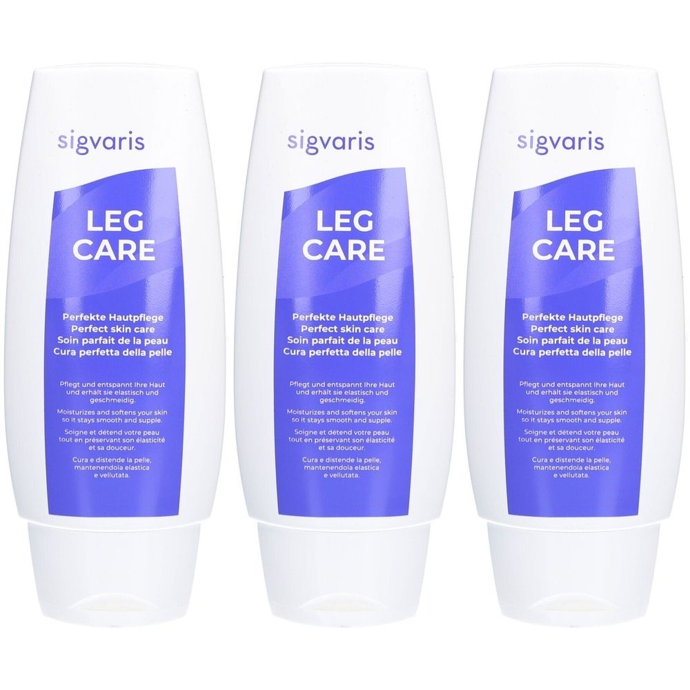 Drei weiße Flaschen mit blauen Etiketten. Auf den Etiketten steht "sigvaris LEG CARE" und mehrsprachiger Text.