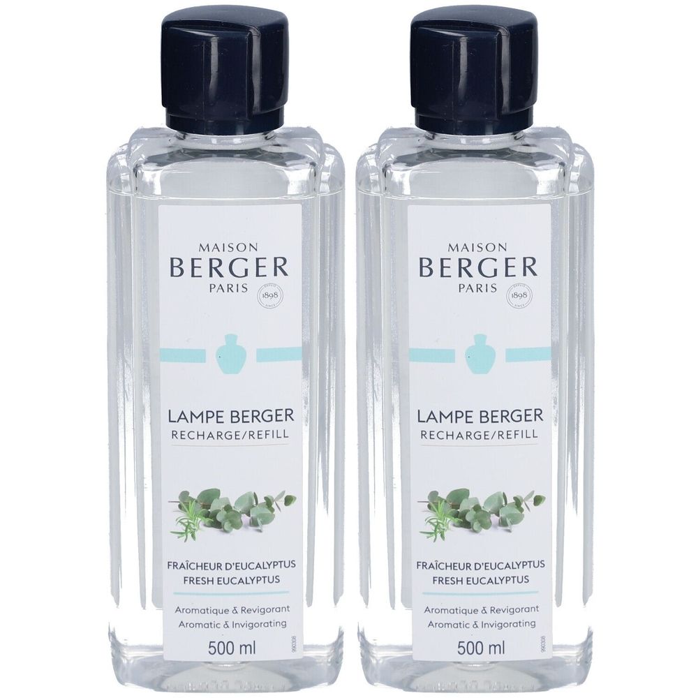 Deux flacons avec bouchons noirs. Inscription: Maison Berger Paris, Lampe Berger, Eucalytpus frais. 500 ml.