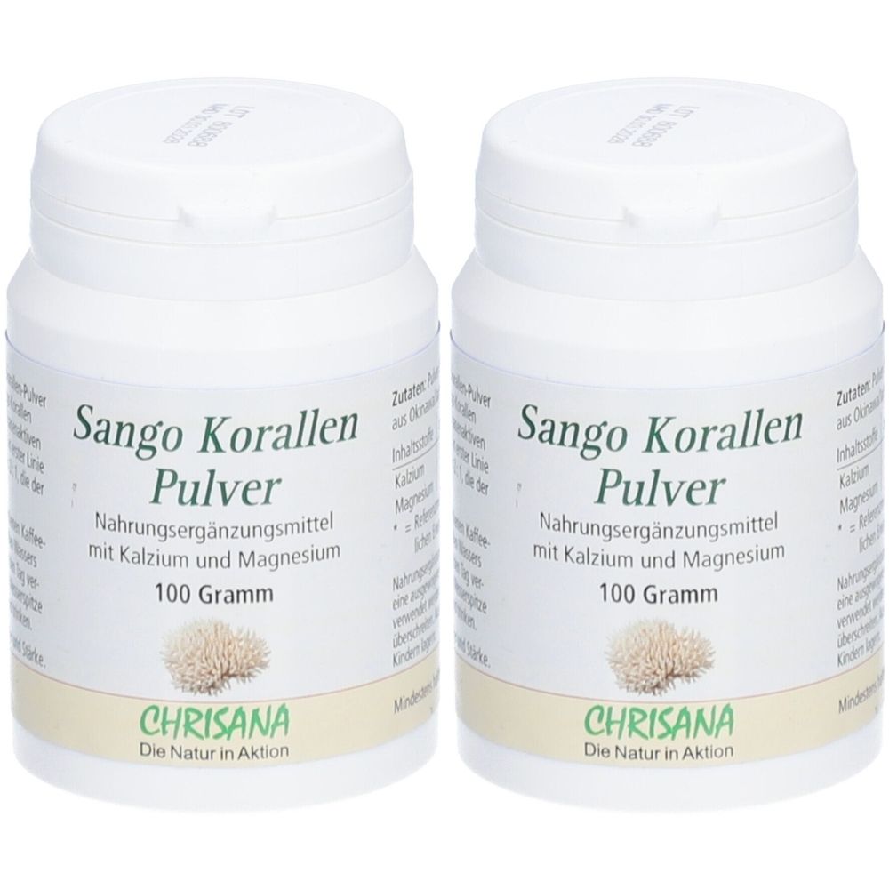 Zwei weiße Dosen mit Aufschrift Sango Korallen Pulver, 100 Gramm, CHRISANA. Nahrungsergänzungsmittel mit Kalzium und Magnesium.