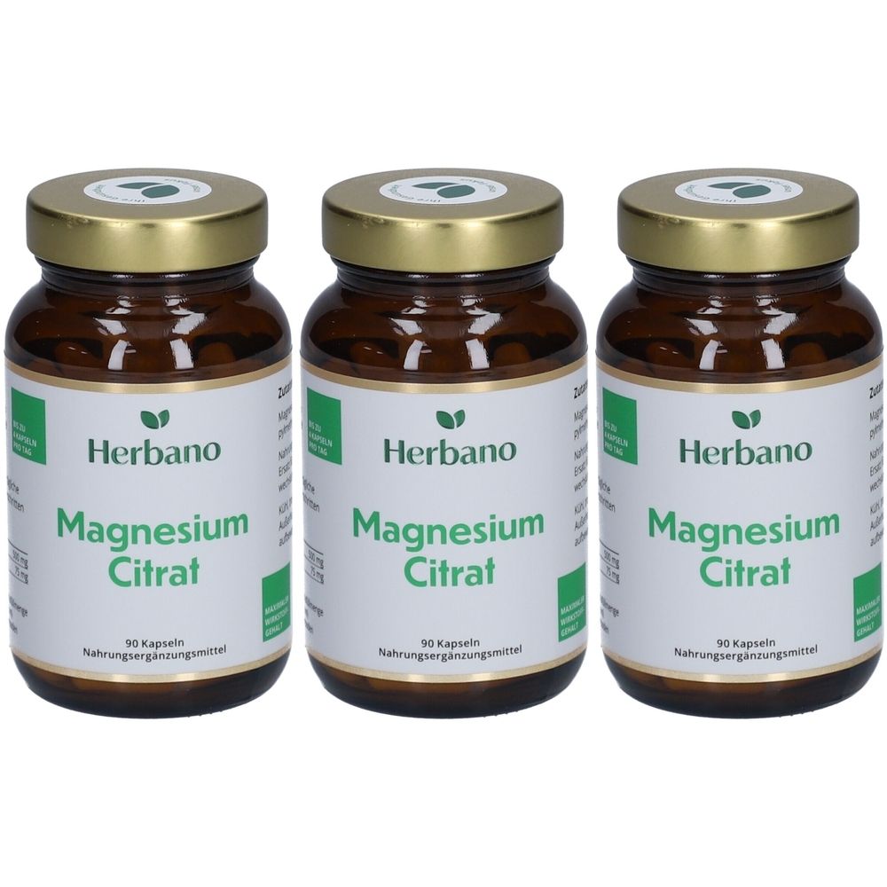 Drei braune Glasflaschen mit goldenen Deckeln. Auf den Etiketten steht "Herbano Magnesium Citrat".
