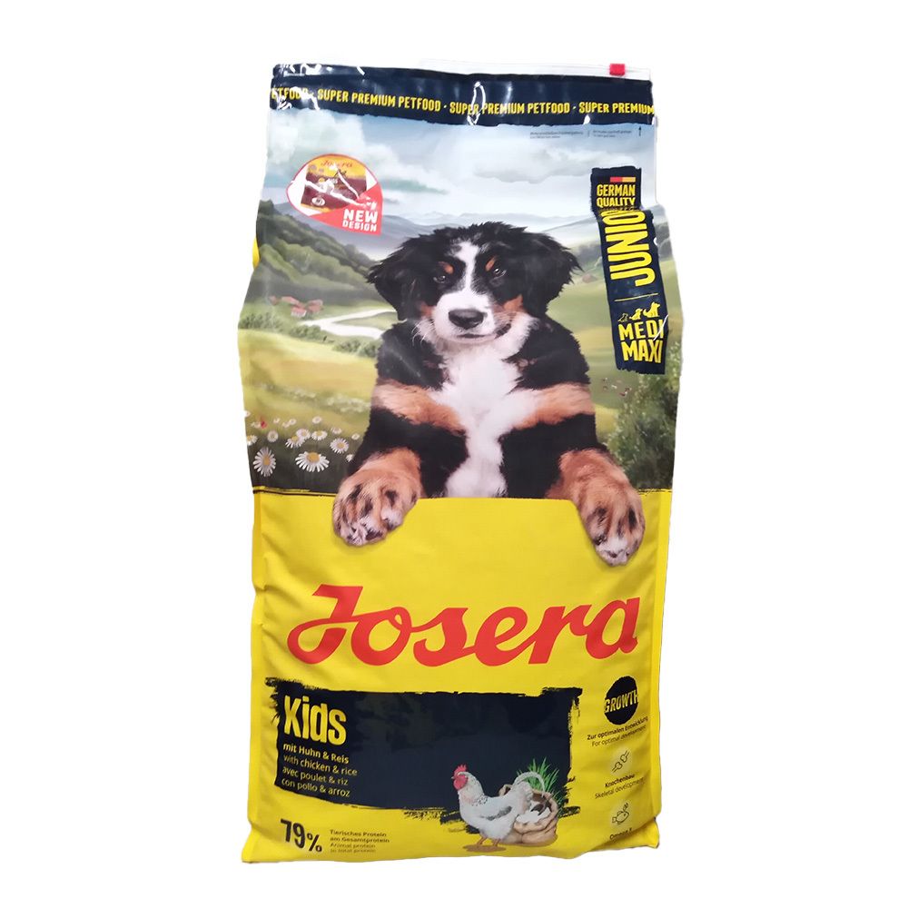 Gelber Beutel mit Josera Kids Trockenfutter. Abbildung eines Welpen. Text: Junior, Medium Maxi, 79%.