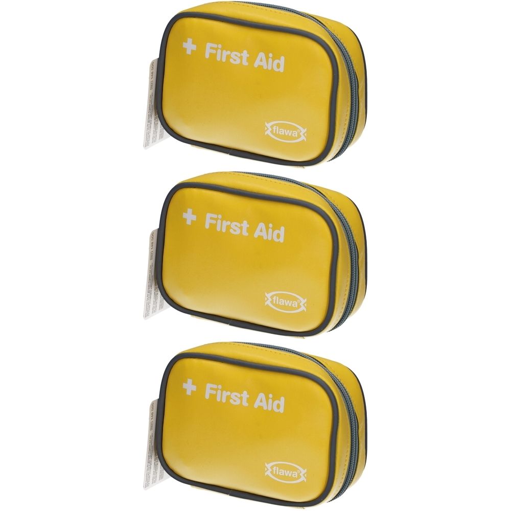 Drei hellgelbe Erste-Hilfe-Taschen mit Reißverschluss und Aufdruck "First Aid". Marke "flawa".