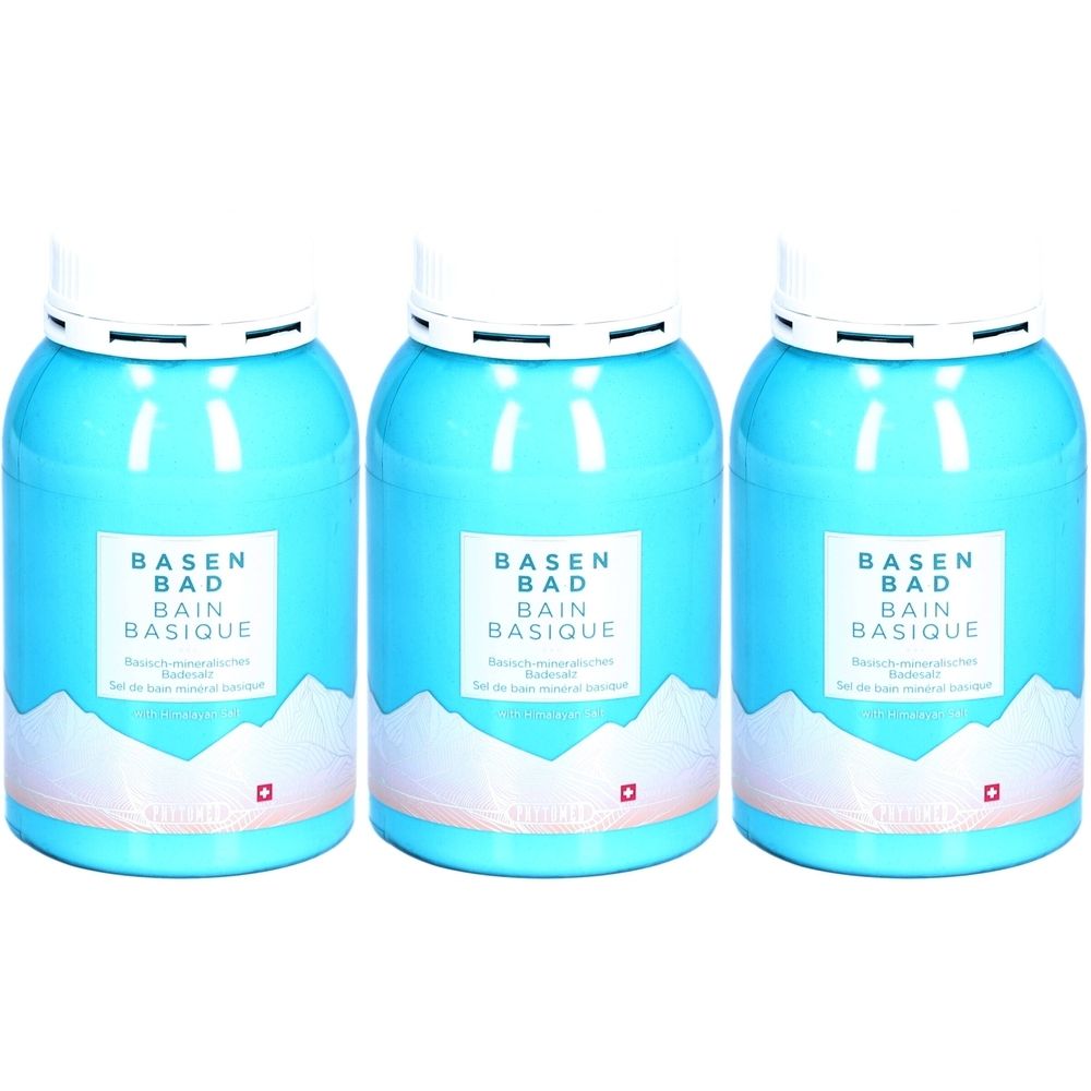 Trois contenants cylindriques bleu clair avec couvercles blancs. Sur le devant, "BASEN BAD BAIN BASIQUE" et une croix suisse.