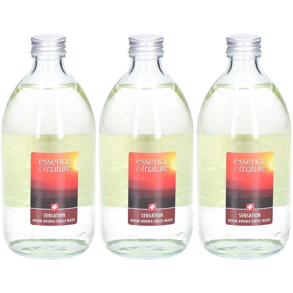 Trois flacons en verre avec bouchons argentés. Étiquettes "essence of nature" et "Sensation". Croix suisse.