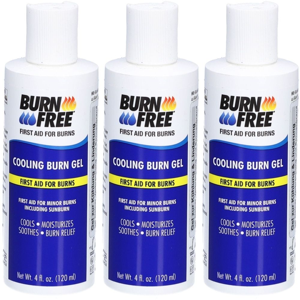 Drei Flaschen Burn Free Kühlgel. Weiße Flaschen mit blau-gelben Etiketten. Text: First Aid for Burns, Cooling Burn Gel.