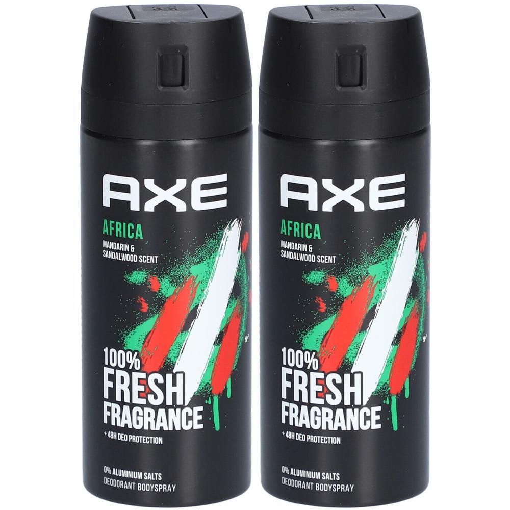 Deux déodorants en aérosol noirs avec le logo AXE blanc et le texte « Africa ». Design vert, rouge et blanc. « 100% Fresh Fragrance ».