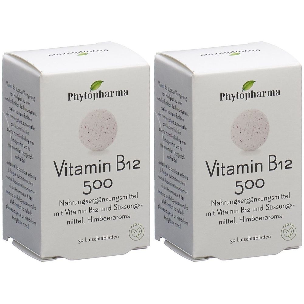 Zwei weiße Schachteln mit der Aufschrift "Phytopharma Vitamin B12 500". Auf jeder Schachtel ist ein rundes, rosa Objekt abgebildet.