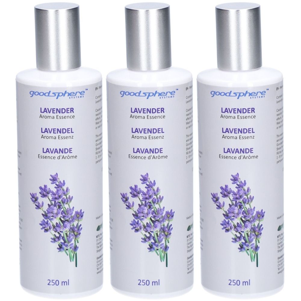 Drei Flaschen mit silbernen Verschlüssen. Aufschrift: LAVENDER Aroma Essenz, LAVENDEL Aroma Essenz, LAVANDE Essence d'Arôme. 250 ml.