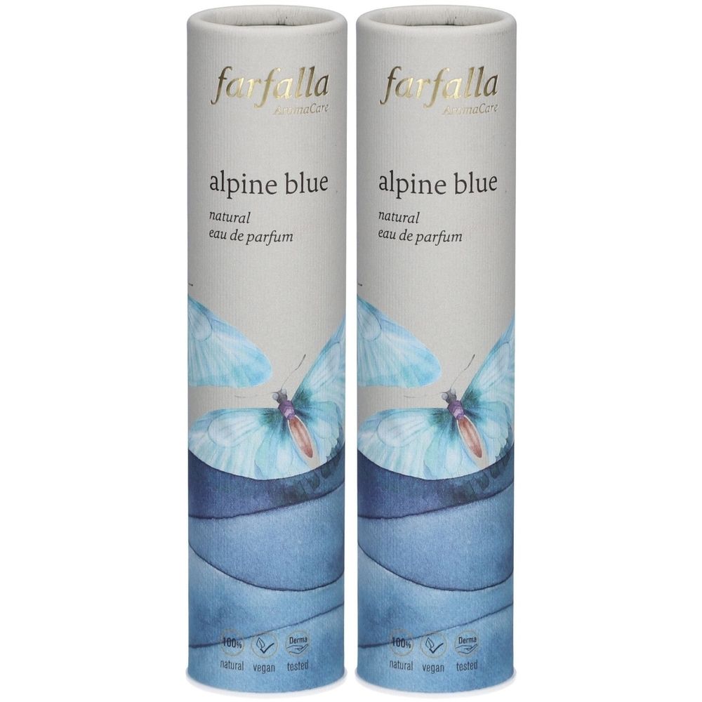 Zwei zylindrische Verpackungen. Aufschrift: Farfalla, Alpine Blue, natural eau de parfum. Illustration: Schmetterling und blaue Wellen.
