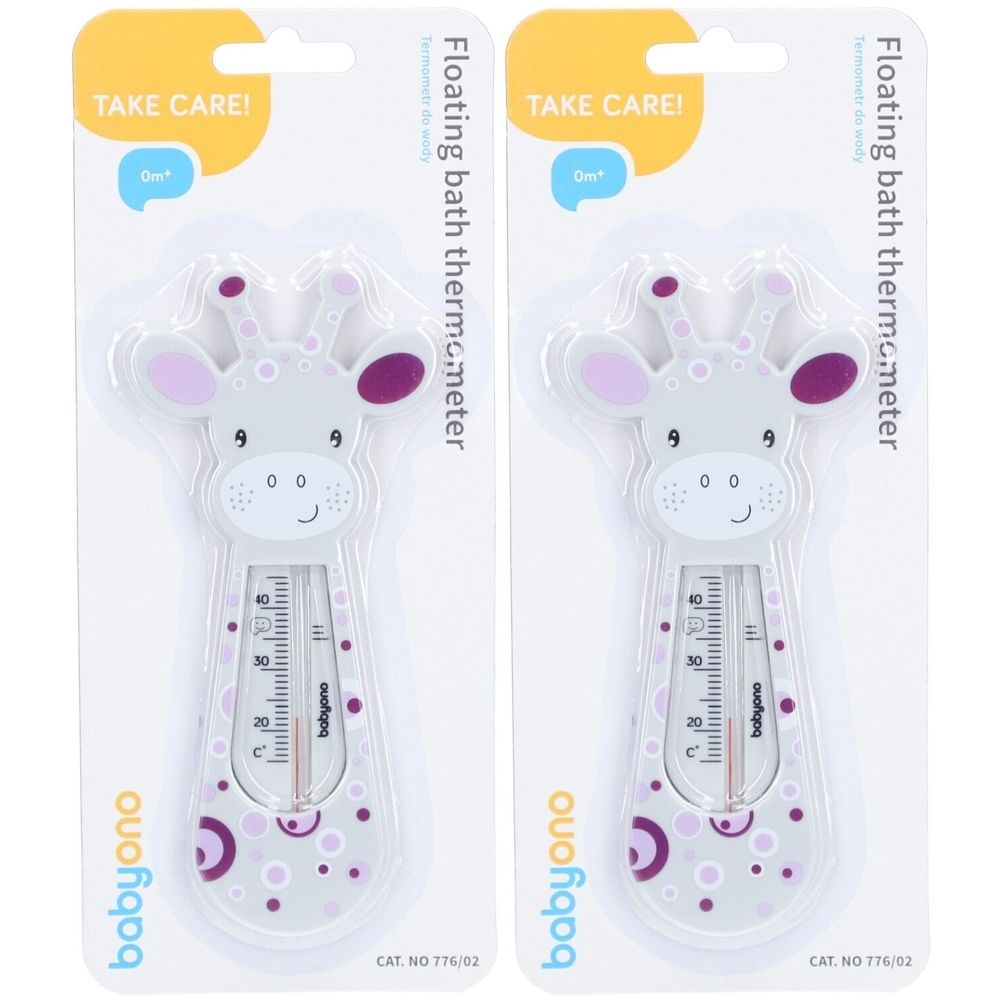 Zwei Babyono Badethermometer im Giraffen-Design. Sie sind in einer transparenten Verpackung. Aufgedruckt sind die Worte: Floating bath thermometer.