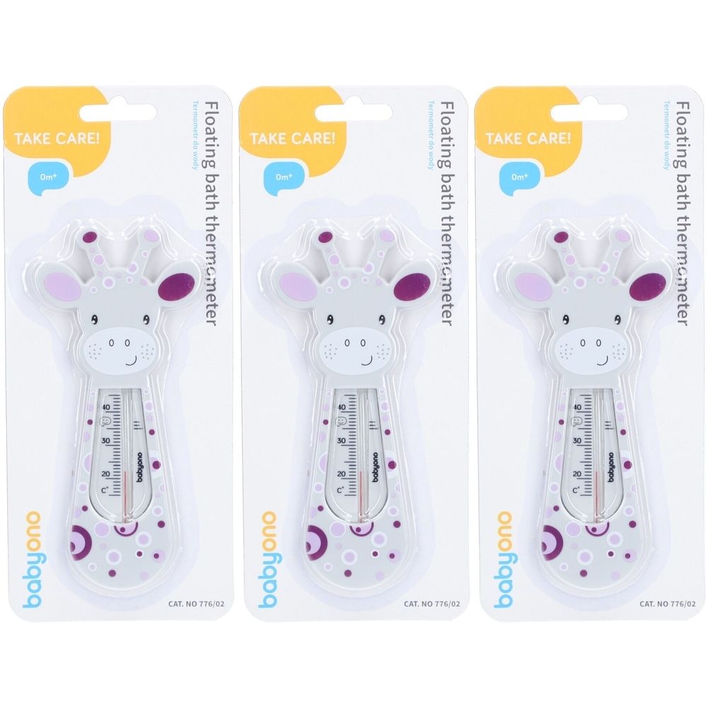Drei Babyono Badethermometer im Giraffen-Design, verpackt. Thermometer mit Skala, lila Akzente. Aufschrift: Floating bath thermometer.