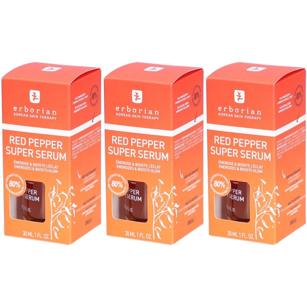 Drei Packungen des Erborian Red Pepper Super Serum. Jede Packung enthält eine Flasche Serum und ist in einer orangefarbenen Schachtel verpackt.