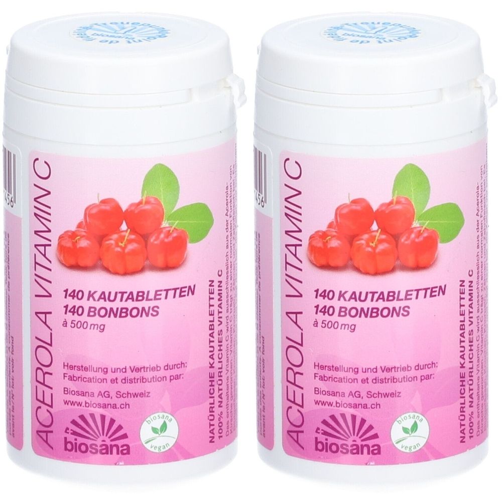 Zwei weiße Dosen mit rosa Etiketten. Aufschrift: Acerola Vitamin C, 140 Kautabletten. Abbildung von Acerola-Kirschen. Marke: biosana.