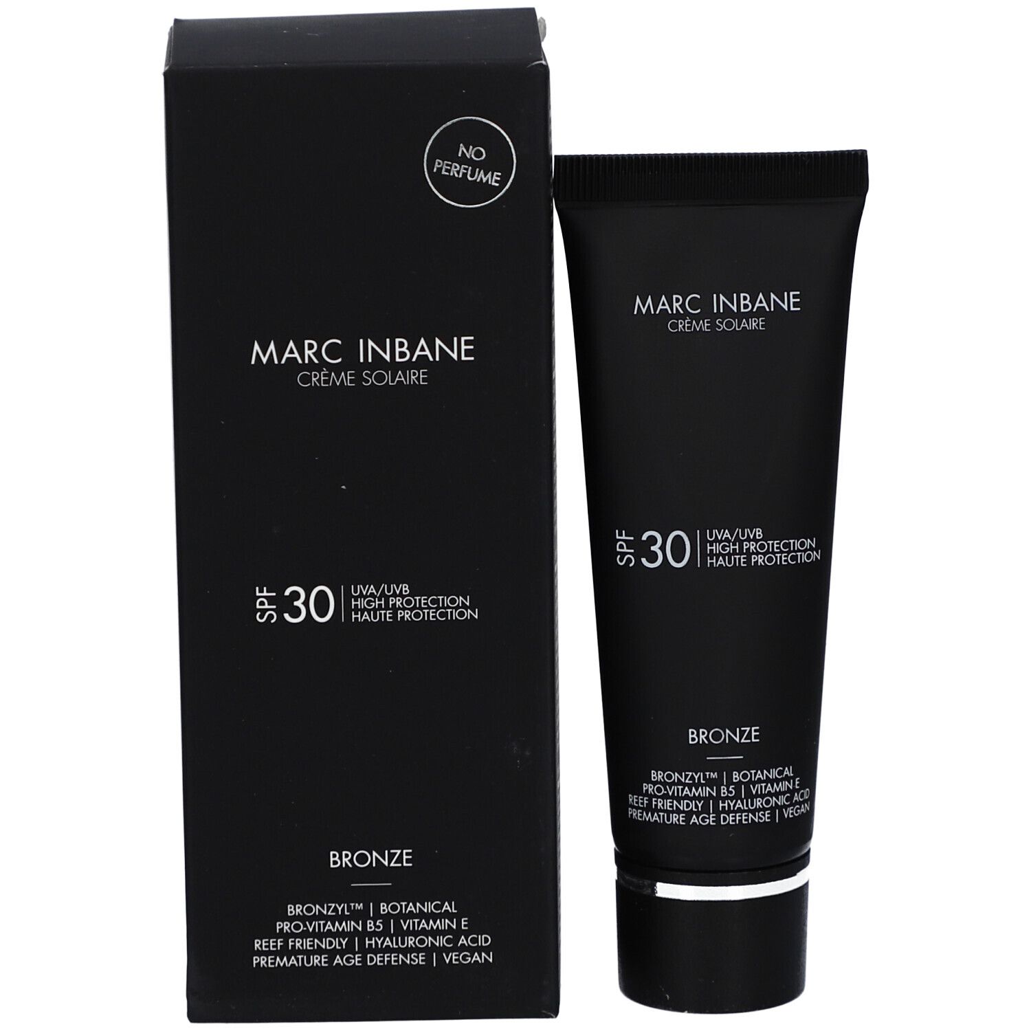 Schwarze Schachtel und Tube Sonnencreme. Aufschrift: Marc Inbane Crème Solaire, SPF 30, Bronze. Mit Inhaltsstoffen.