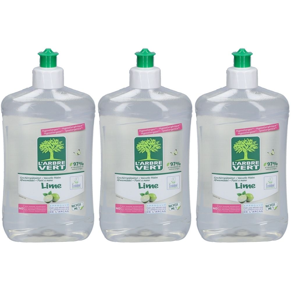 Drei transparente Flaschen mit grünem Verschluss. Auf den Etiketten steht "L'ARBRE VERT" und "Lime".