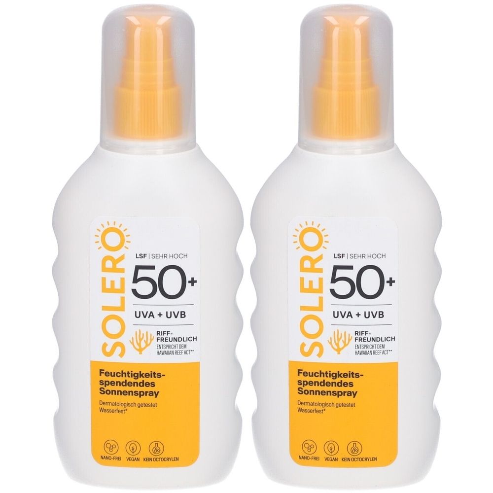 Zwei weiße Sprühflaschen mit gelbem Sprühkopf. Aufschrift SOLERO, LSF 50+, UVA+UVB, Feuchtigkeitsspendendes Sonnenspray.