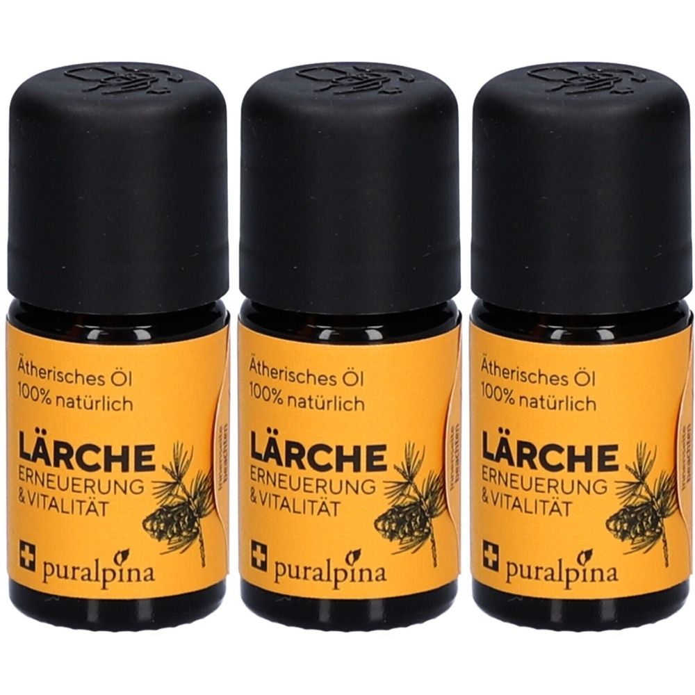 Drei kleine Flaschen mit schwarzem Deckel und gelbem Etikett. Aufschrift: LÄRCHE, Erneuerung & Vitalität, puralpina.