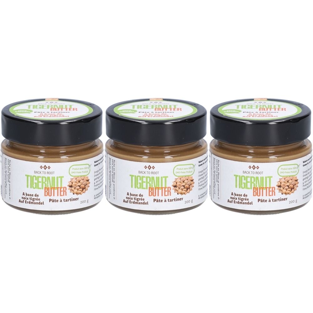 Drei Gläser Tigernussbutter mit schwarzen Deckeln und Etiketten. Aufschrift: Tigernut Butter, Auf Erdermandel.
