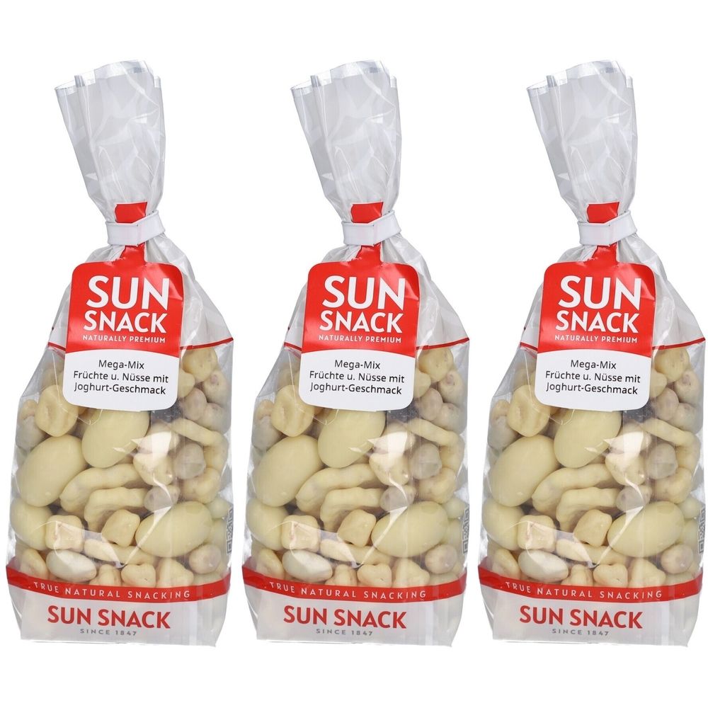 Drei Beutel SUN SNACK Mega Mix Früchte & Nüsse mit Joghurt. Klarsichtverpackung mit rotem Etikett. Sichtbar sind Früchte und Nüsse.