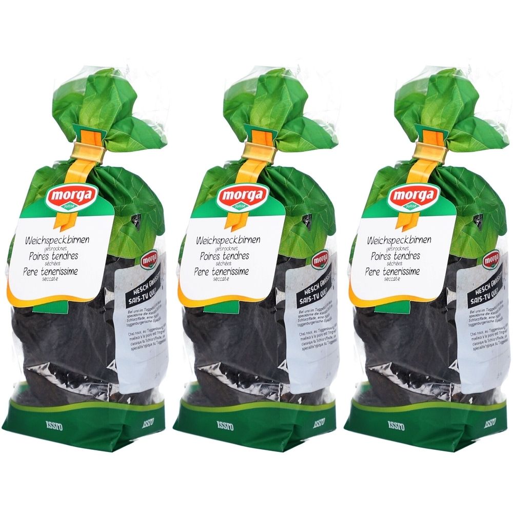 Drei Beutel mit getrockneten Birnen. Jeder Beutel hat ein grünes Oberteil, ein Etikett mit dem Markennamen und Produktbezeichnung.