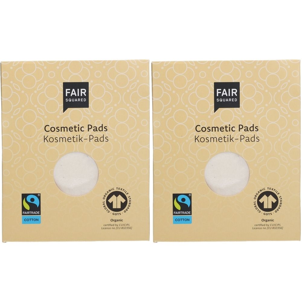 Zwei quadratische Verpackungen mit Abschminkpads. Aufschrift: FAIR SQUARED, Cosmetic Pads, Kosmetik-Pads. Mit Fairtrade-Siegel.