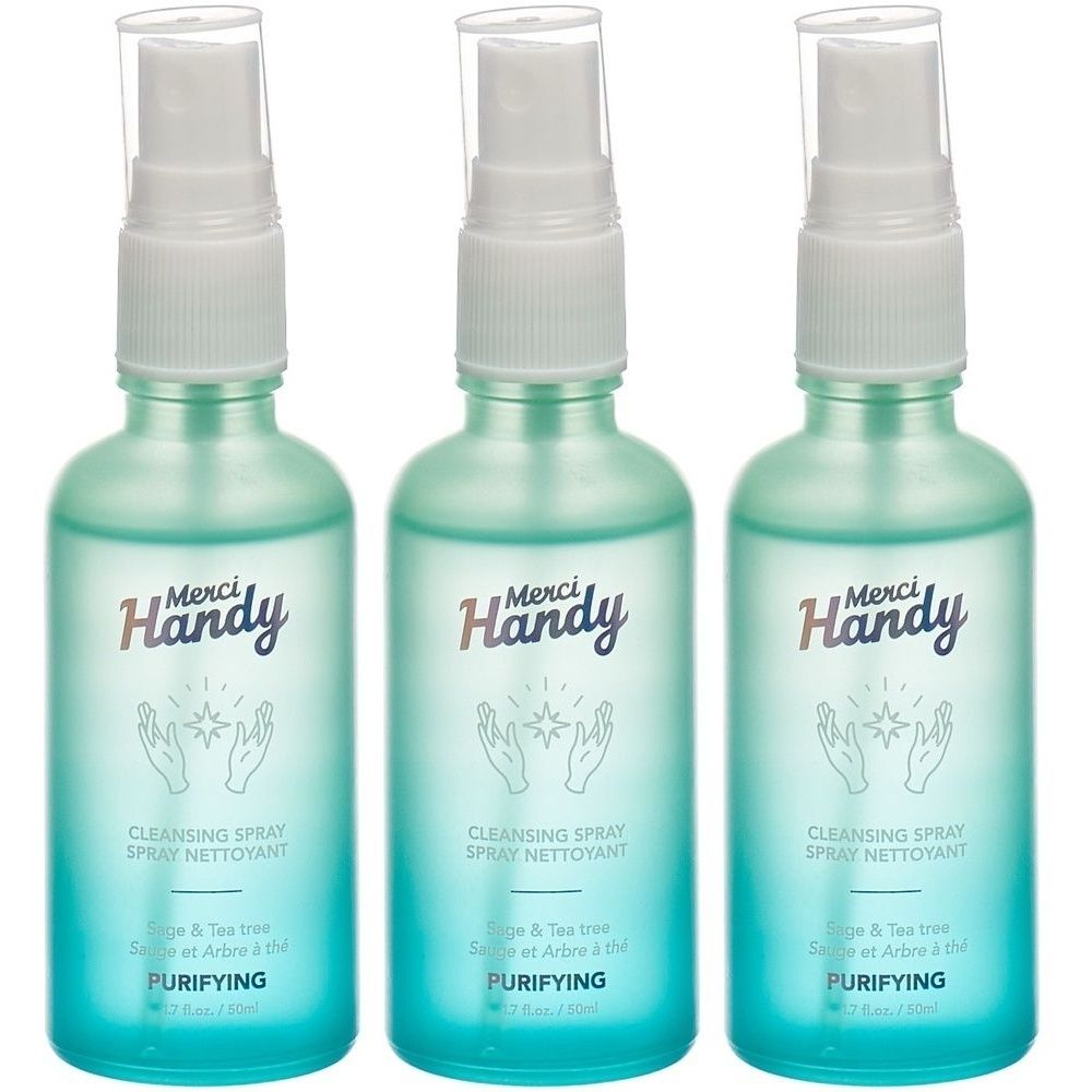 Trois flacons de spray nettoyant. Flacons turquoise avec vaporisateur et bouchon. Inscription : Merci Handy, Cleansing Spray.