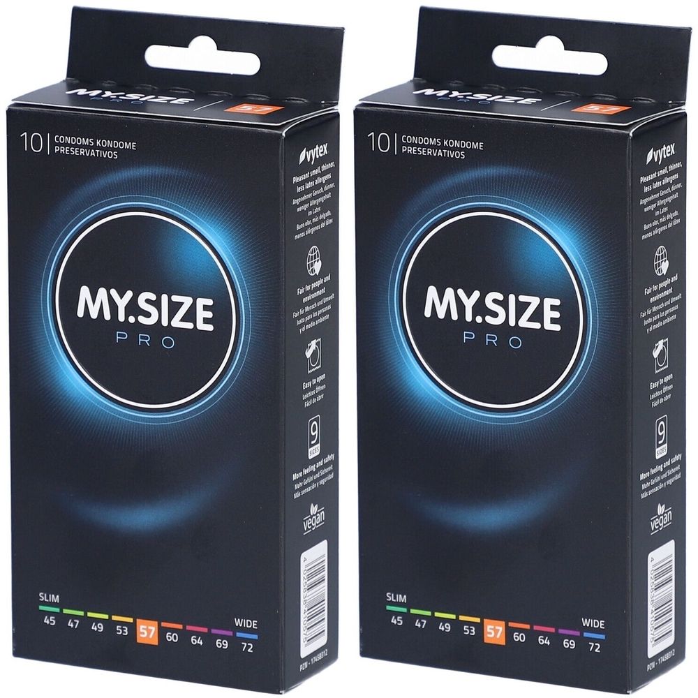 Zwei Packungen Kondome. Aufschrift MY.SIZE PRO, Größe 57mm. 10 Stück pro Packung. Marke: rytex. Schwarze Verpackung mit blauer Umrandung.