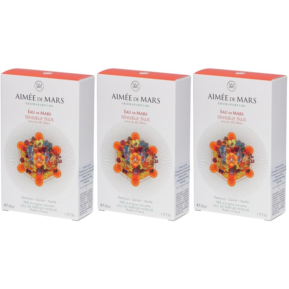 Trois boîtes blanches à couvercles orange. Chaque boîte porte la mention "AIMÉE DE MARS" et "EAU de MARS SENSUELL SULIS". Motif floral imprimé.