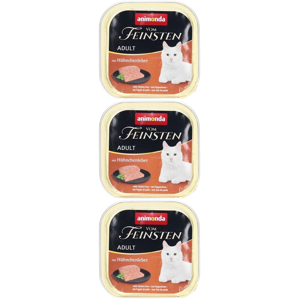 Drei Packungen animonda Vom Feinsten Adult mit Hühnchenleber. Jede Packung zeigt ein weißes Kätzchen und Produktinformationen.