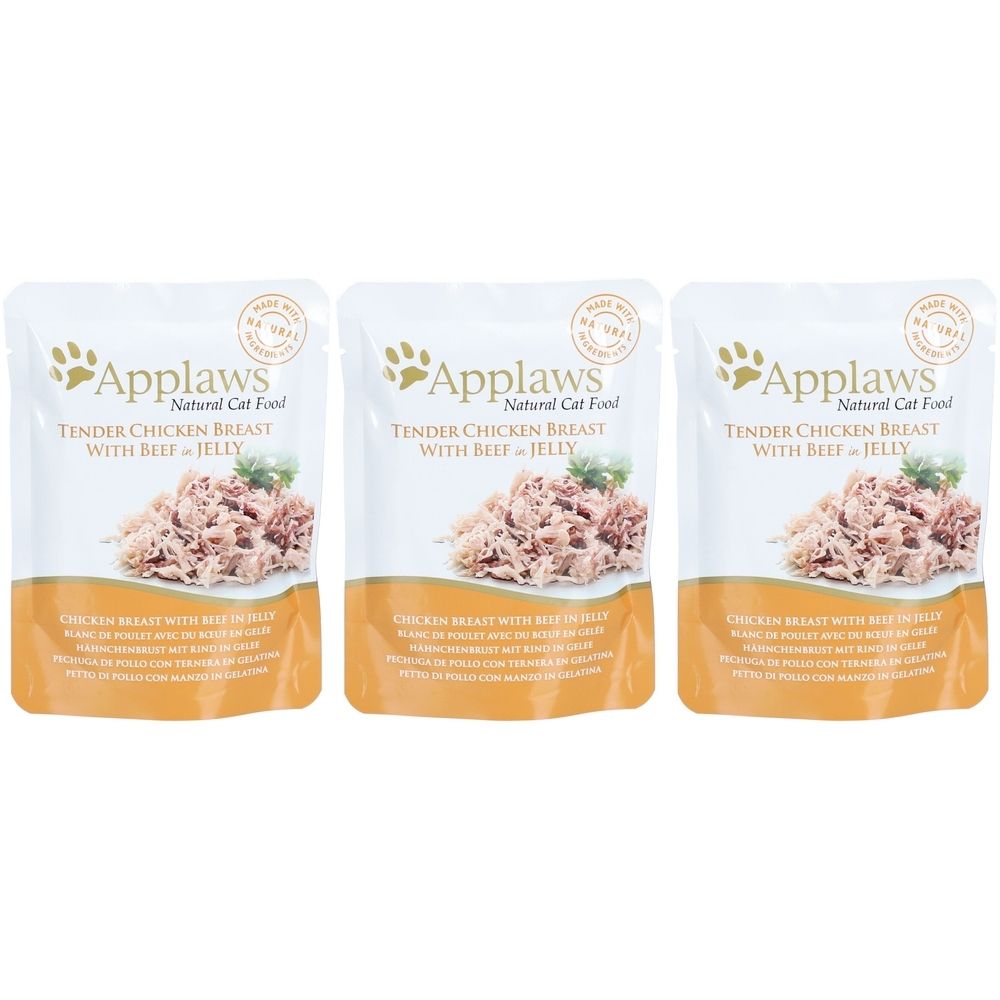 Drei Beutel Applaws™ Hähnchenbrust mit Rind in Gelee. Aufschrift: Tender Chicken Breast with Beef in Jelly. Pfoten-Logo.