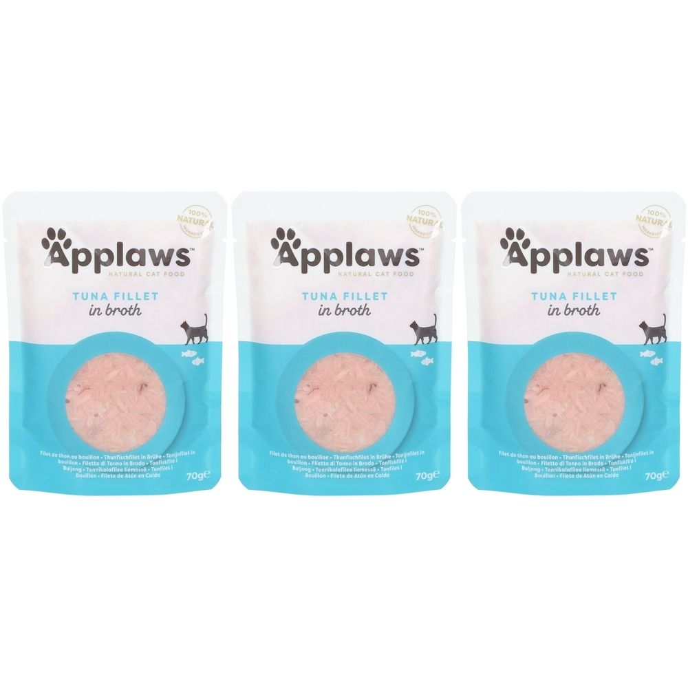 Drei Beutel Applaws Thunfischfilet in Brühe. Weiße Beutel mit blauem Kreis und Produktbild. Text: TUNA FILLET in broth.