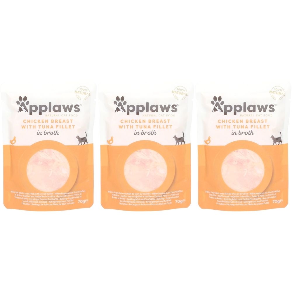 Drei Beutel Ergänzungsfuttermittel für Katzen. Aufschrift: Applaws, Huhn & Thunfisch Filet in Brühe. Sichtbar: Hühnerbrust und Thunfisch.