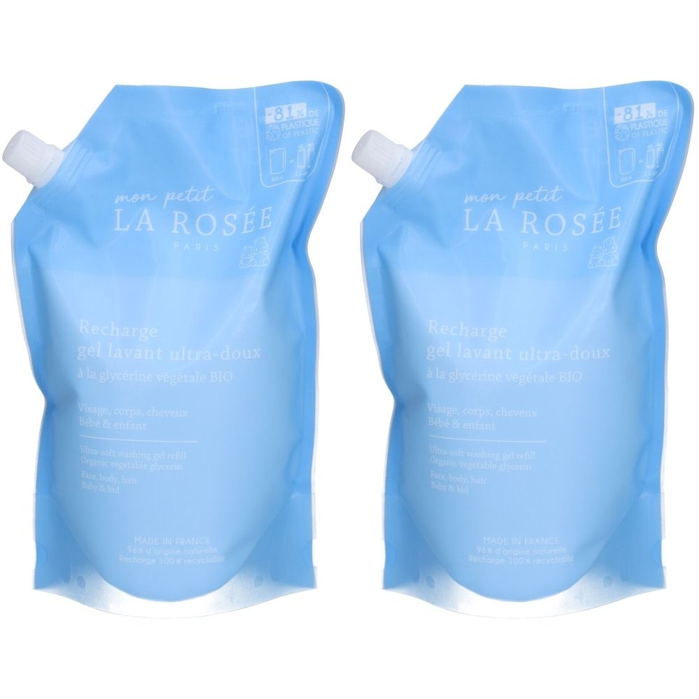 Deux recharges bleues claires. Inscriptions imprimées, dont "LA ROSÉE" et "Recharge gel lavant ultra-doux". Un bec verseur blanc en haut.