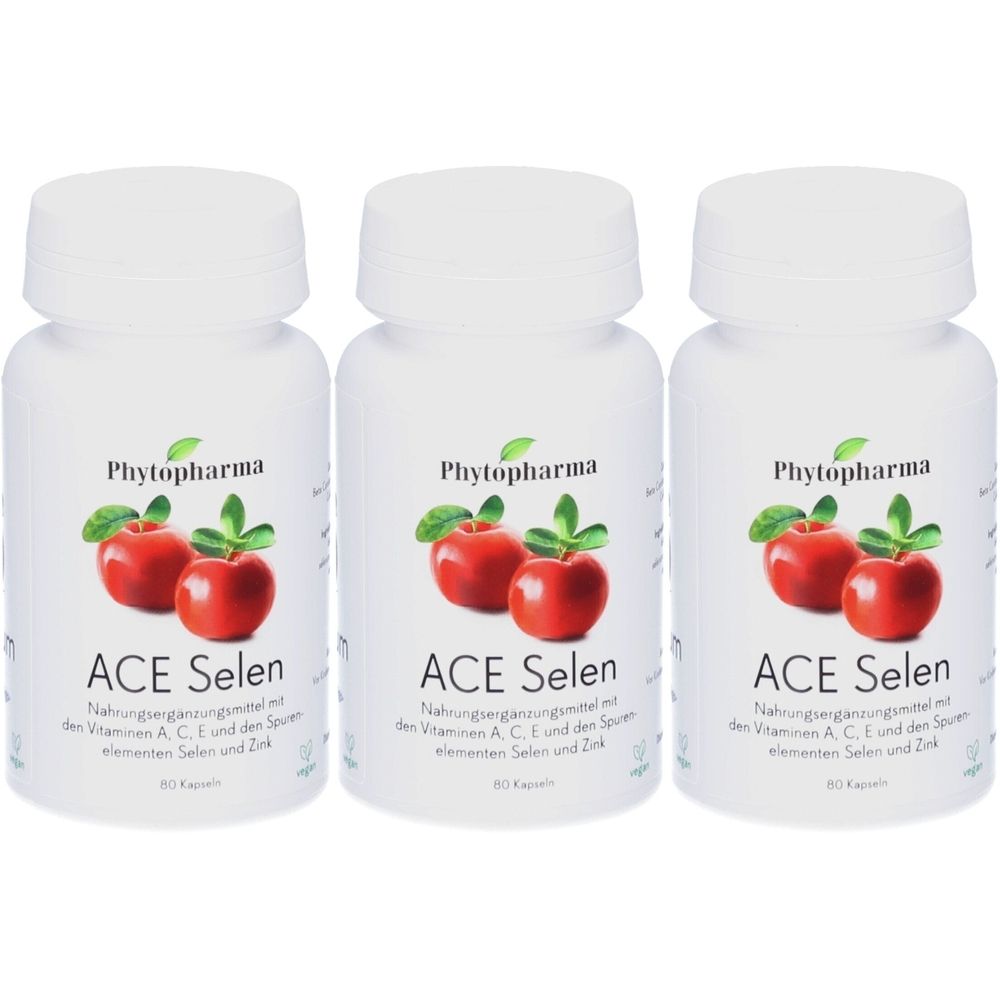 Drei weiße Flaschen mit Kapseln. Auf jeder Flasche ist das Logo von Phytopharma, ein Apfel-Motiv und die Aufschrift ACE Selen zu sehen.