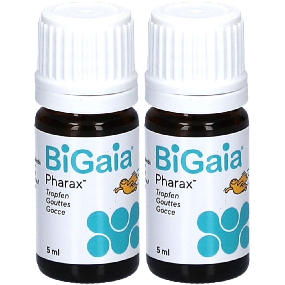 Zwei braune Fläschchen mit weißen Deckeln. Auf den Etiketten steht: BiGaia Pharax, Tropfen, Gouttes, Gocce. Unten steht 5 ml.