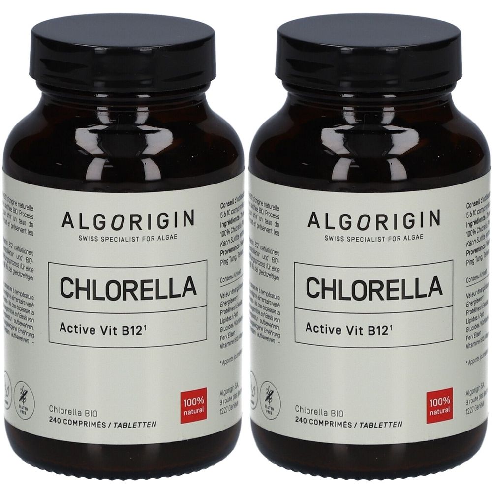 Deux flacons en verre brun avec des couvercles noirs. Les étiquettes indiquent "ALGORIGIN CHLORELLA Active Vit B12". 100% naturel.