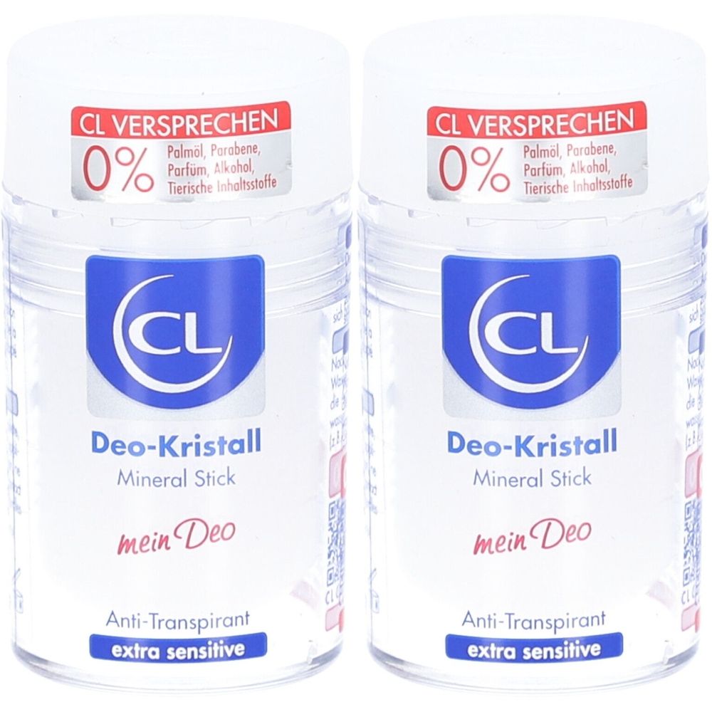 Deux sticks déodorants cylindriques. Inscription : CL, Deo-Kristall, Mineral Stick, mein Deo, Anti-Transpirant, extra sensitive. En haut : CL Versprechen, 0%.