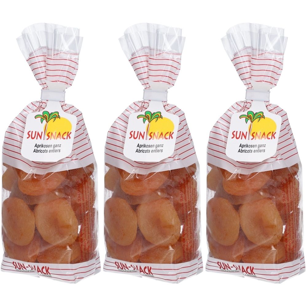 Trois sachets d'abricots secs. Chaque sachet porte une étiquette avec le logo SUN SNACK et l'inscription "Aprikosen ganz".