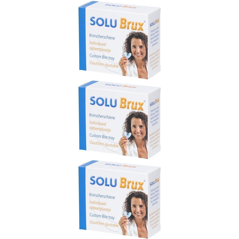 Drei weiße Kartons mit blauem Akzent. Aufdruck: SOLU Brux, Knirscherschiene, Custom Bite tray. Frau mit Zahnschiene.