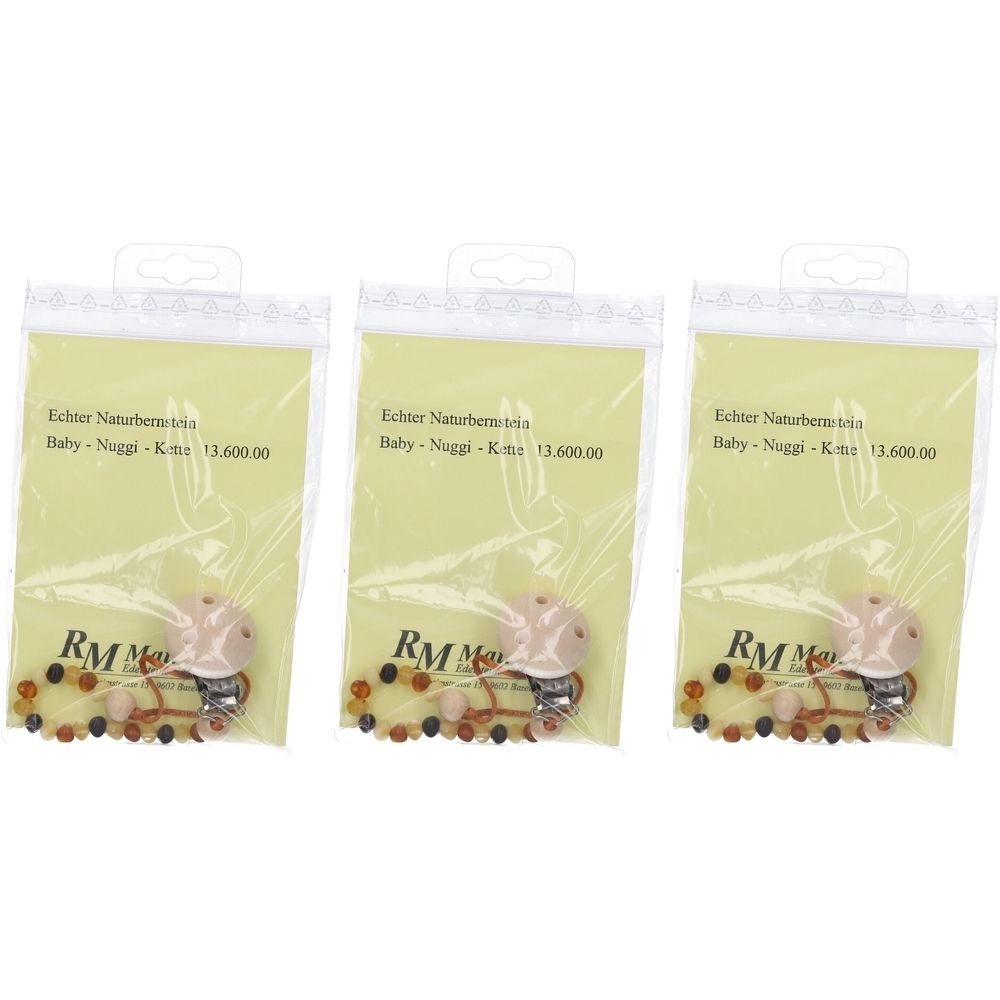 Drei Schnullerketten mit Bernstein in Plastikverpackung. Jede Verpackung enthält eine Kette und einen Schnullerhalter.