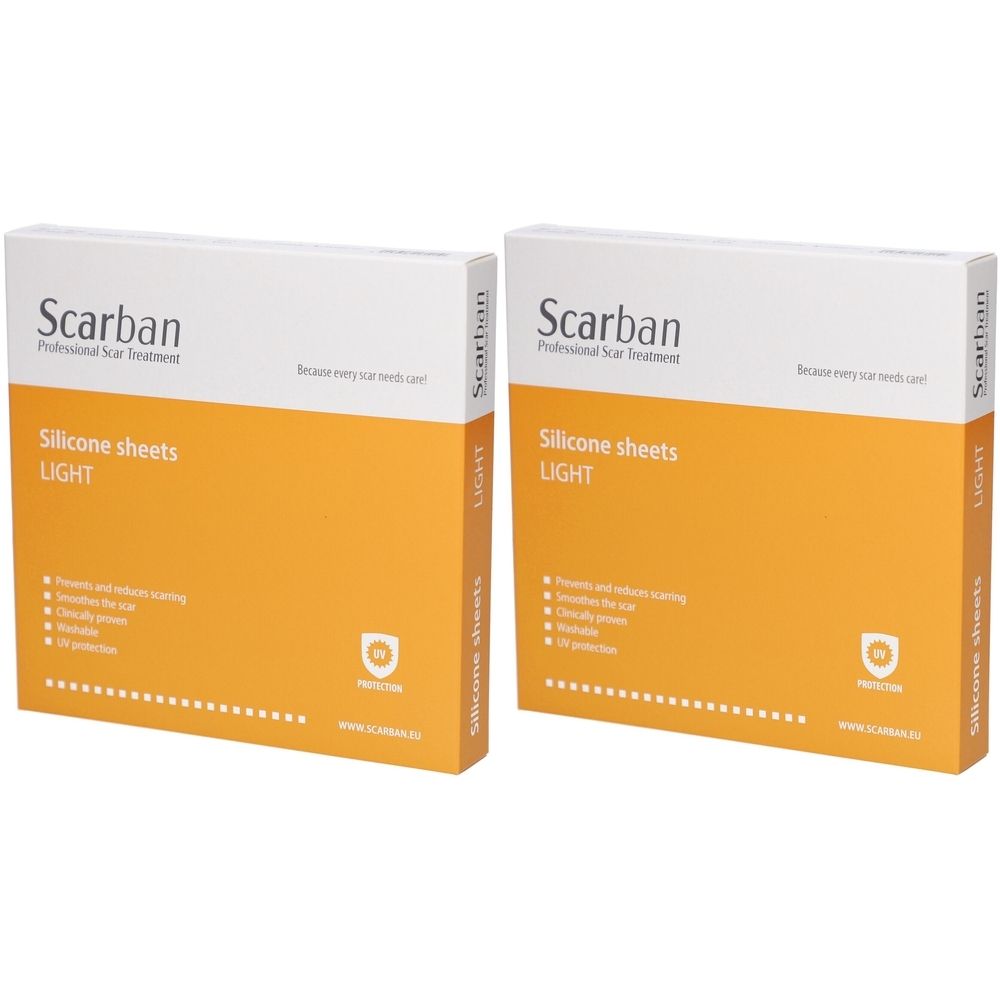 Deux boîtes de Scarban LIGHT. Boîtes blanches et orange. Inscription: Silicone sheets LIGHT. Contient des informations sur le produit.