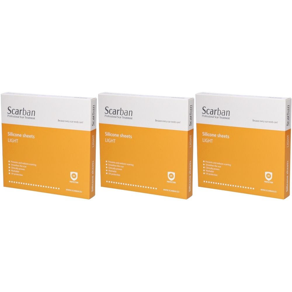 Trois boîtes de Scarban LIGHT. Face avant orange avec texte blanc. Nom du produit et logo visibles.