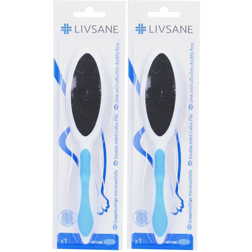 Zwei Hornhautfeilen in Verpackung. Weiß-blaue Griffe, schwarze Schleifflächen. Marke: LIVSANE. Doppelseitig.