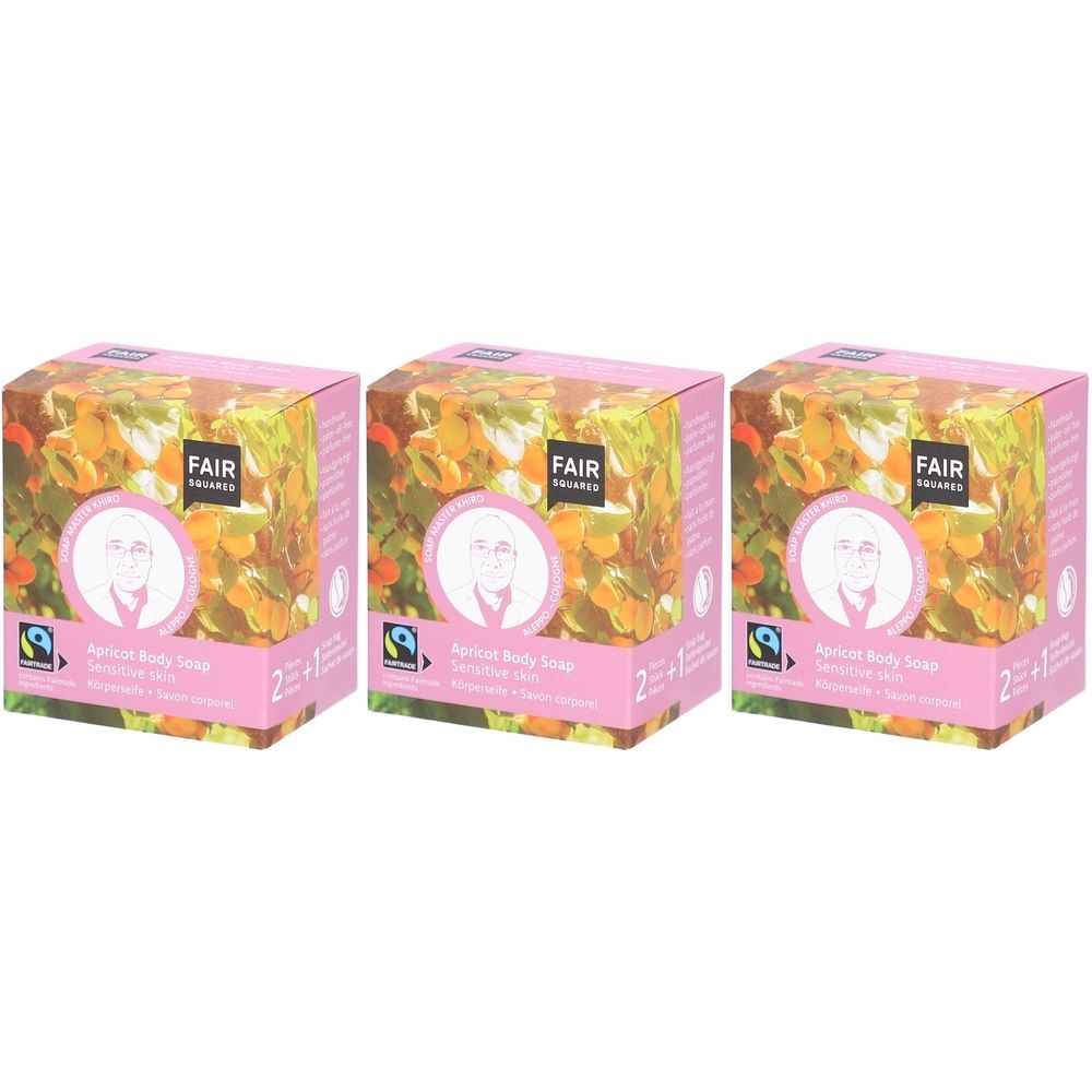 Drei quadratische Kartons. Aufdruck: FAIR SQUARED, Apricot Body Soap, 2+1. Rosa und orangefarbene Gestaltung.