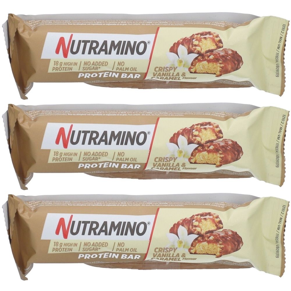 Trois barres protéinées emballées. Inscription: NUTRAMINO, 18g de protéines, Crispy Vanilla & Caramel. Couleurs beige et marron.