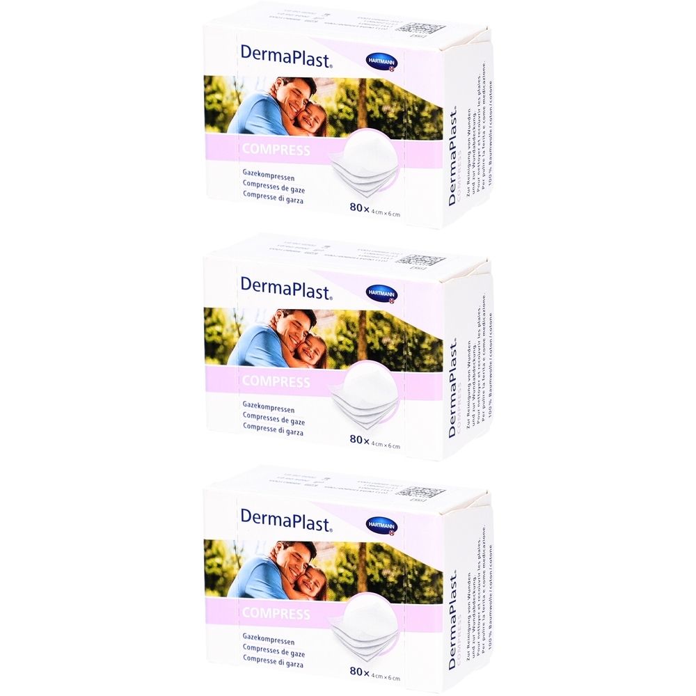 Trois boîtes de compresses de gaze. Chaque boîte porte la mention "DermaPlast Compress". Les emballages contiennent 80 compresses.